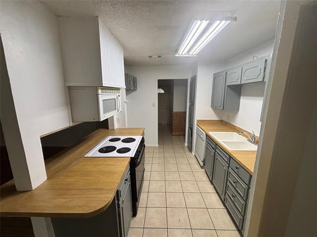 Foto del edificio - 5809 Lalagray Ln