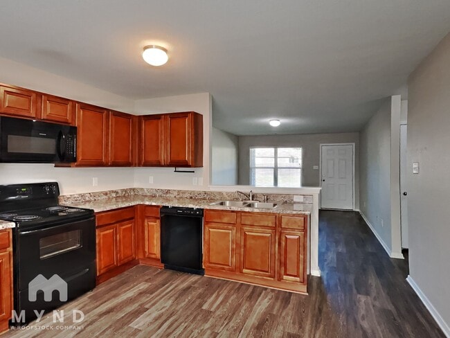 Building Photo - 9160 Pleasant Valley Dr