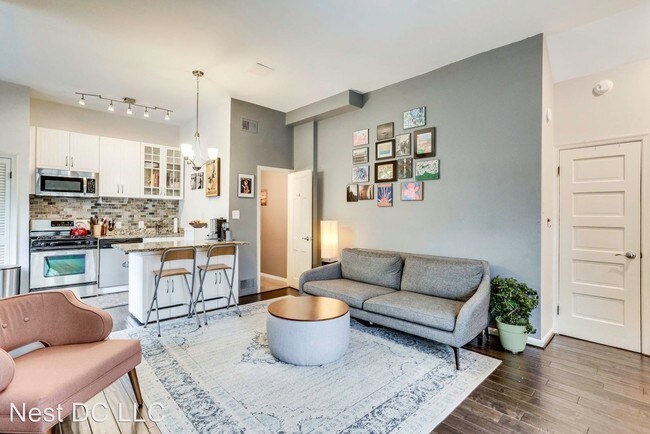 Building Photo - 2 br, 1.5 bath House - 3742 Jocelyn St NW