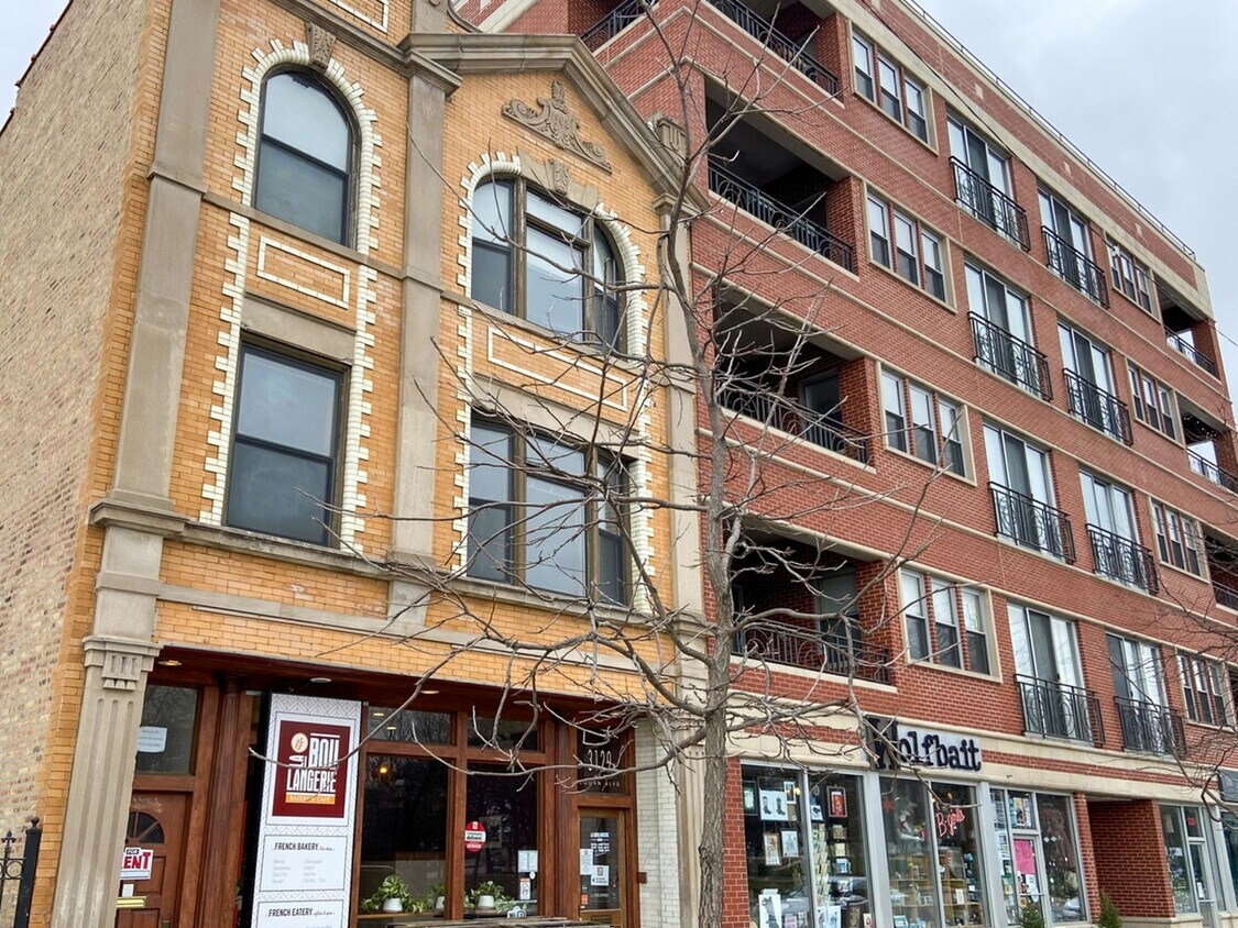 Primary Photo - 3129 W Logan Blvd
