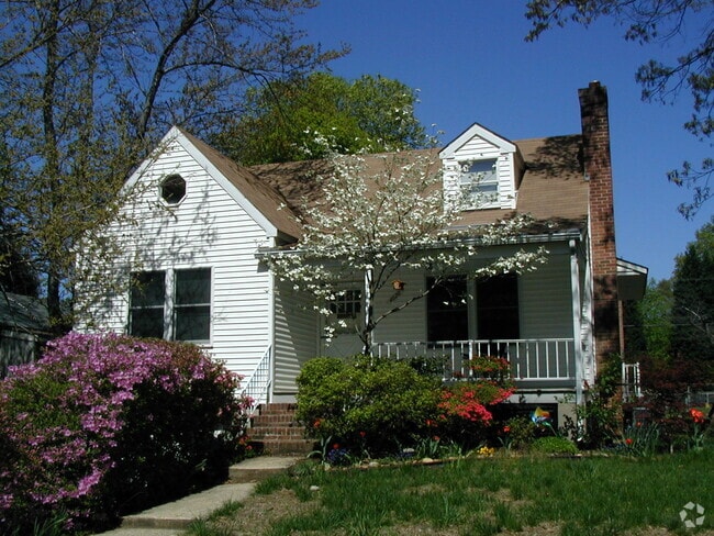Building Photo - 4020 7th St S