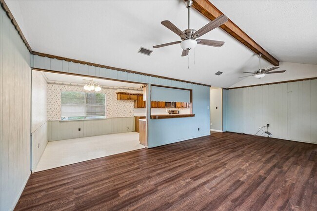Building Photo - 1200 Sagebrush Trail