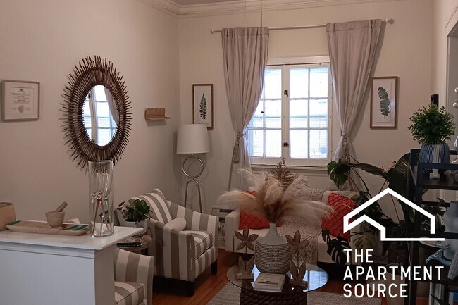 Foto del edificio - 918 Green Bay Rd