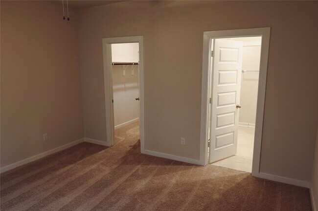 Foto del edificio - 8526 Blueberry Ash St