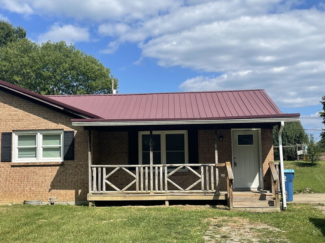 1004 Terri Ln, Lawrenceburg, KY 40342 House Rental in Lawrenceburg