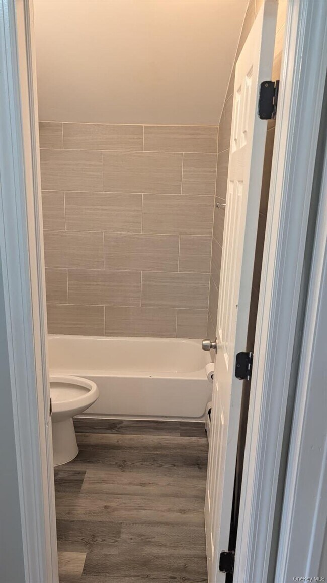 Foto del edificio - 134-15 228th St