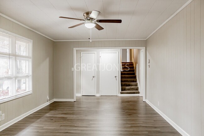 Foto del edificio - NOW OFFERING $250 OFF FIRST FULL MONTH IF ...