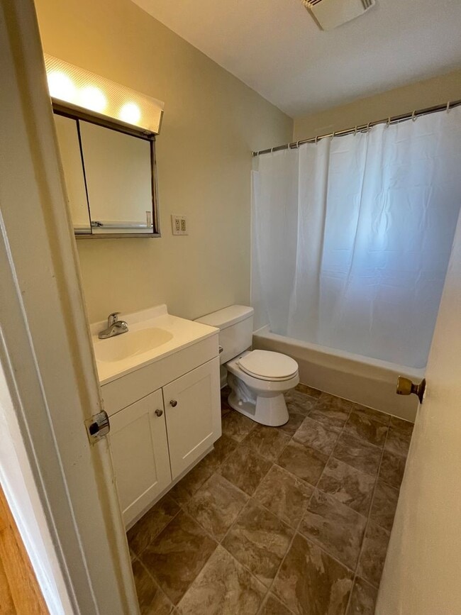 Foto del edificio - Apartment for Rent