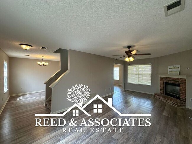 Foto del edificio - 3 Bedroom - Cordova Home Located Near Shel...