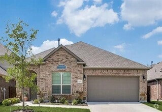 Building Photo - 10013 Long Branch Dr