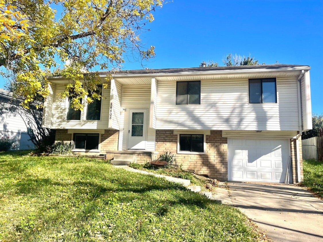 Primary Photo - 14808 Edna St