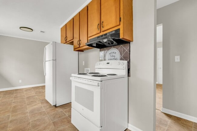 Building Photo - 805 Spruce St