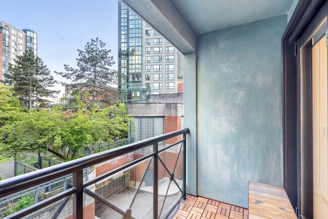 Photo du bâtiment - 1230 Hamilton St