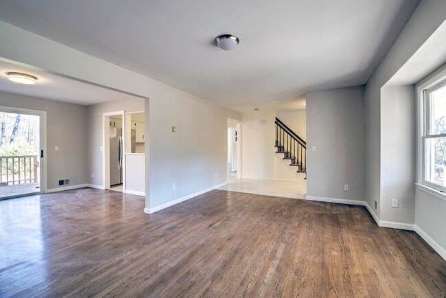 Building Photo - 15 Magnolia Dr