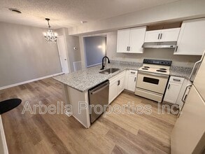 Building Photo - 1711 Herrin Dr