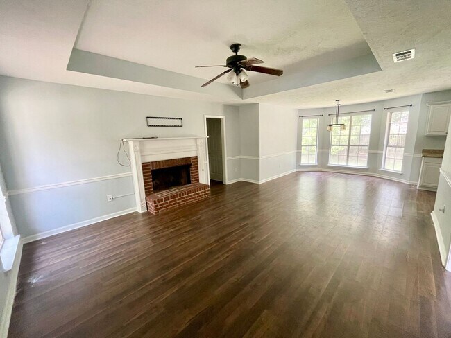 Foto del edificio - 3/2 For Rent in Brandon 047!