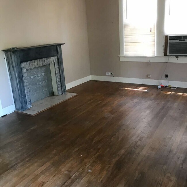 Foto del edificio - 407 Filhiol Ave