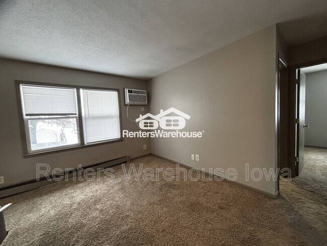 Building Photo - 1334 32nd St