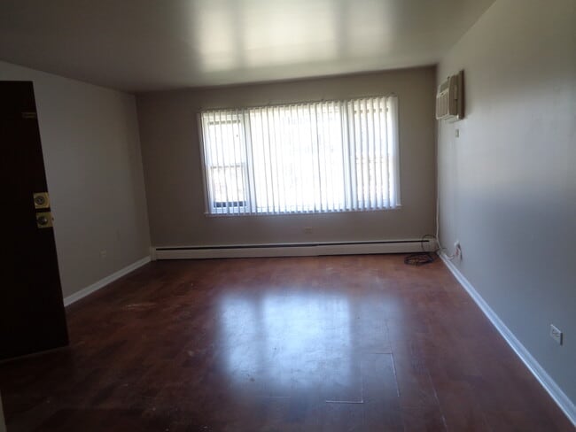 Building Photo - 9409 S 79th Ct