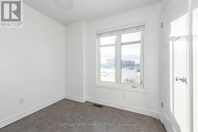 Building Photo - 2391 Esprit Dr