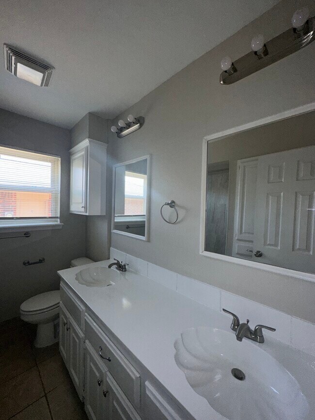 Foto del edificio - 1608 High Meadows Dr. Norman, OK 73071