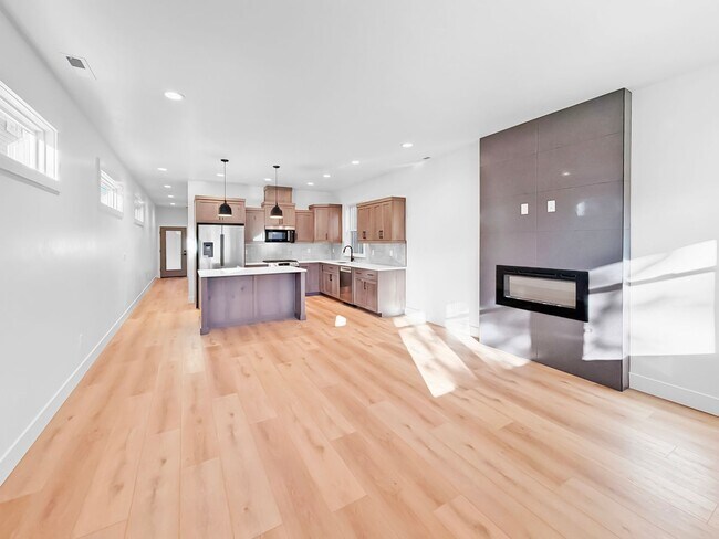 Foto del edificio - Brand-New East End Boise Home w/ Garage, Yard & Luxury Finishes | 5 Mins to Downtown | Near Footh...