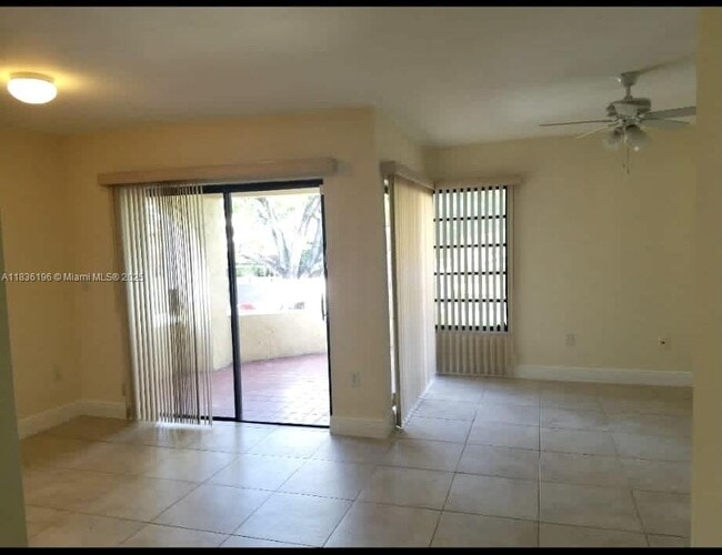 Building Photo - 9070 SW 125th Ave