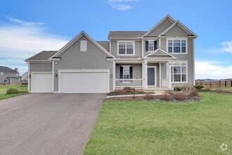 Building Photo - 2390 Glenvale Dr