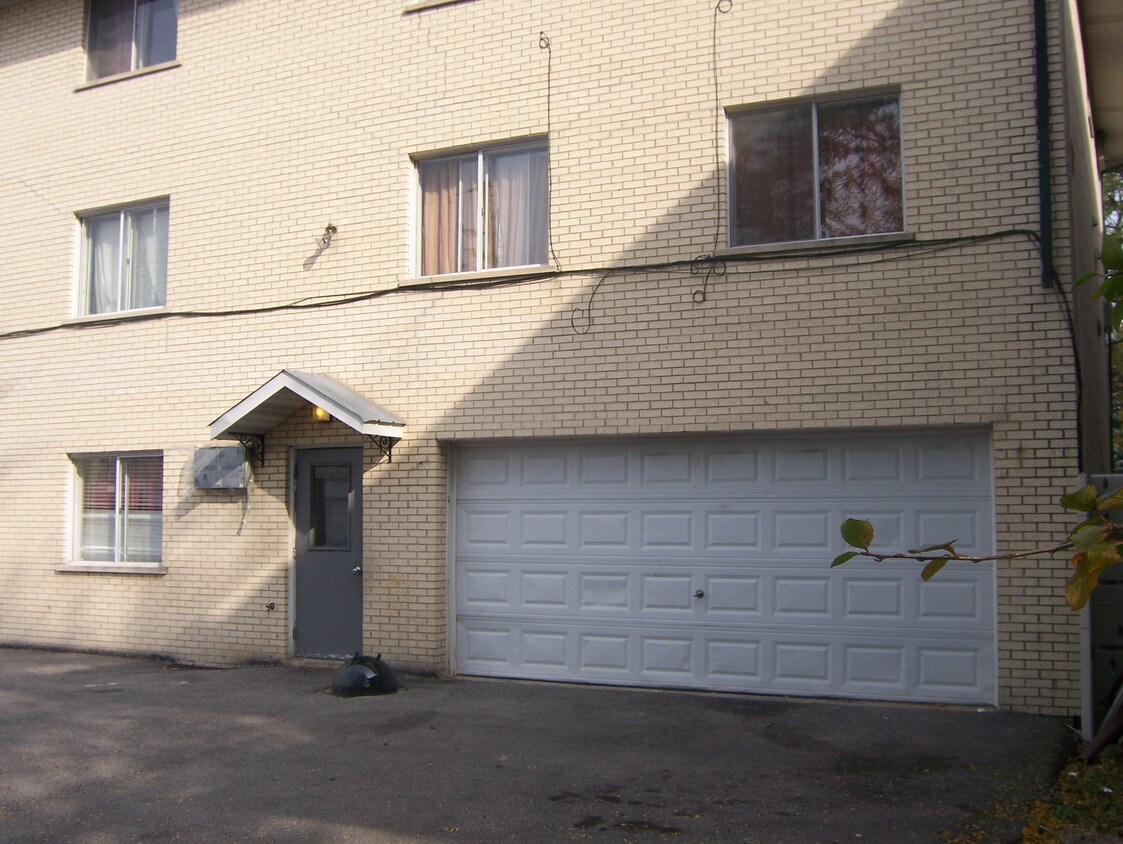 Building Photo - 10436 S Mason Ave