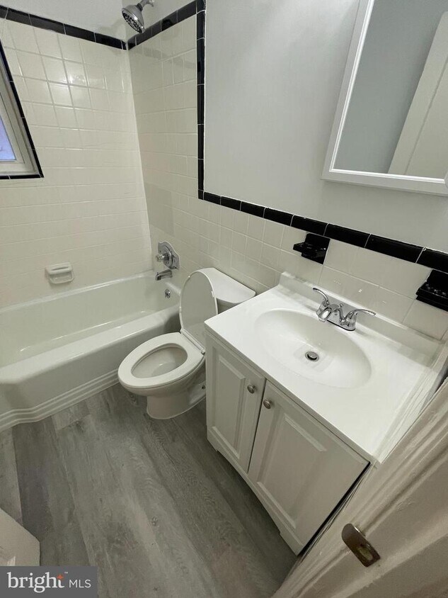 8318 Roanoke Ave Unit 2, Takoma Park, MD 20912 Room for Rent in