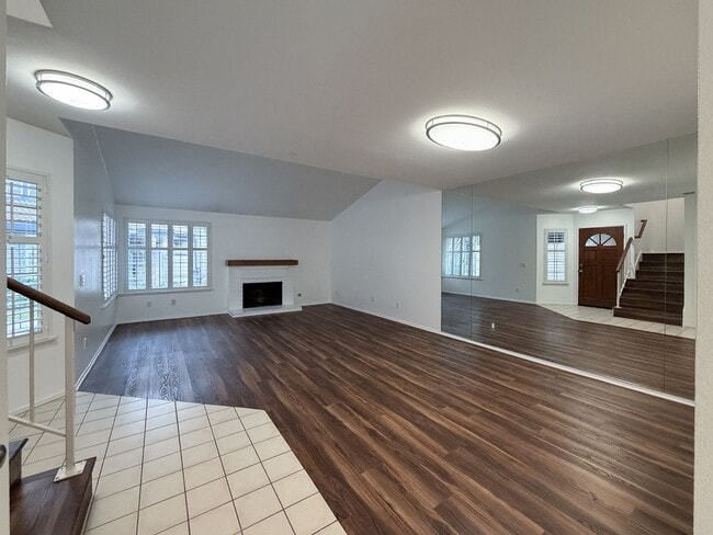 Foto del edificio - 2605 Explorer Cove