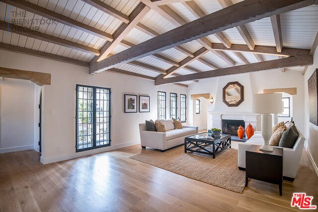 Foto del edificio - 313 N Mansfield Ave