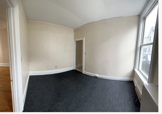 Building Photo - 24 Loomis St