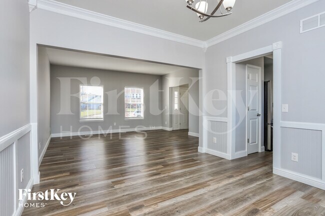 Building Photo - 1 Hunters Pass Ct