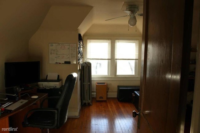 Foto del edificio - 3524 Tullamore Rd