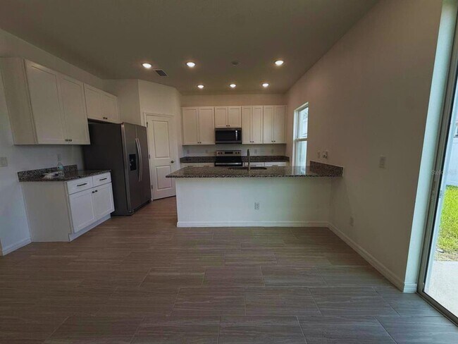 Foto del edificio - 432 Cierra Oaks Cir