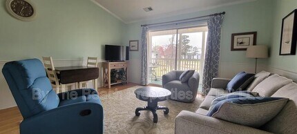 Building Photo - 525 White River Dr