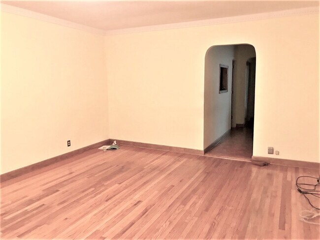 Building Photo - 2161 84th St