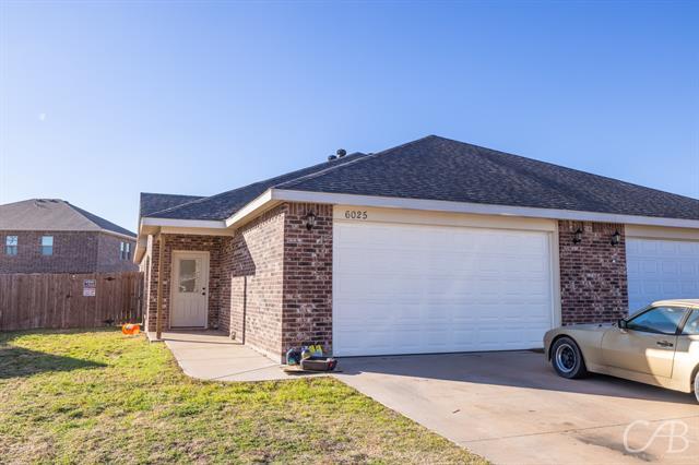 Building Photo - 6025 Jennings Dr