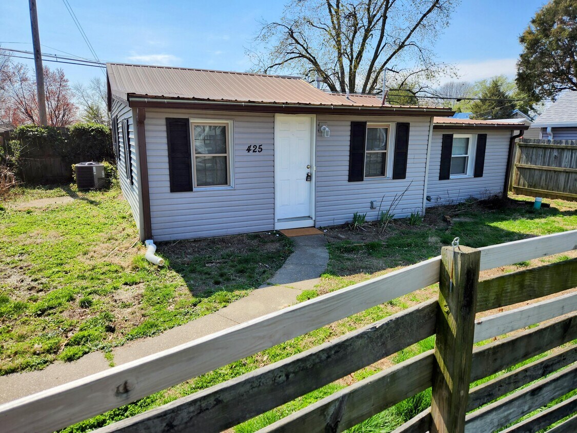 Foto principal - 425 E Parkland Ave