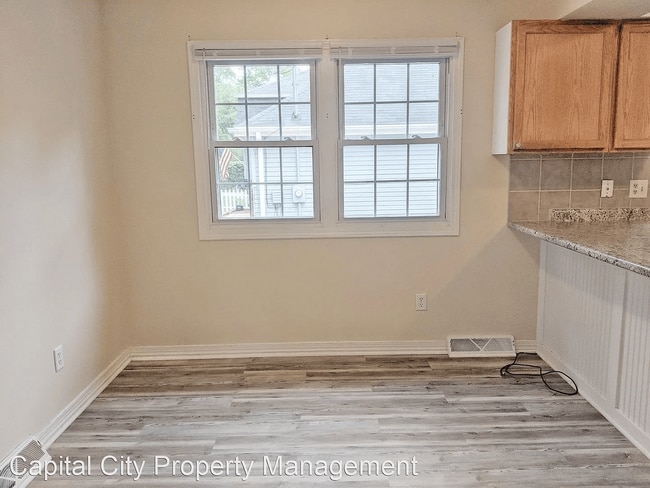 Foto del edificio - 4801/4803 SW 14th Street