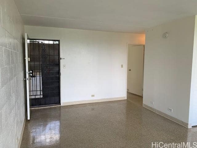 Building Photo - 94-347-347 Hokuahiahi St