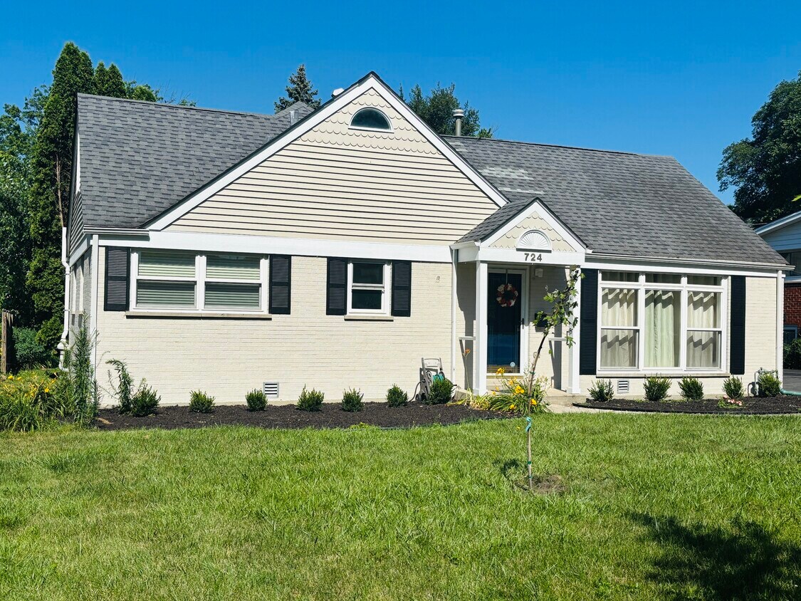 Photo - 724 Justina St (Hinsdale, IL)