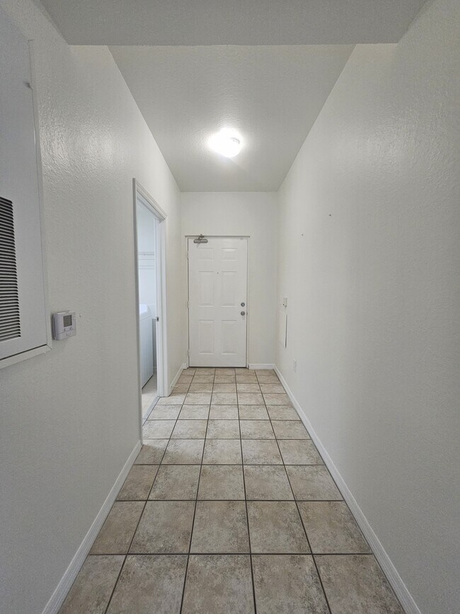 Building Photo - 7965 Preserve Cir