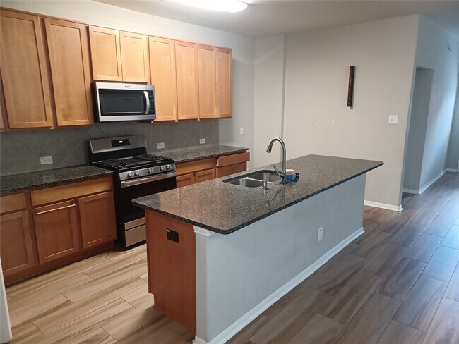 Foto del edificio - 7707 Retama Terrace Ln
