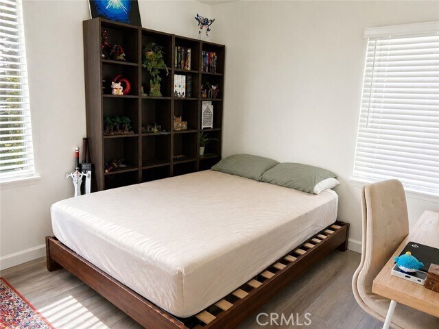 Foto del edificio - 611 W Walnut Ave