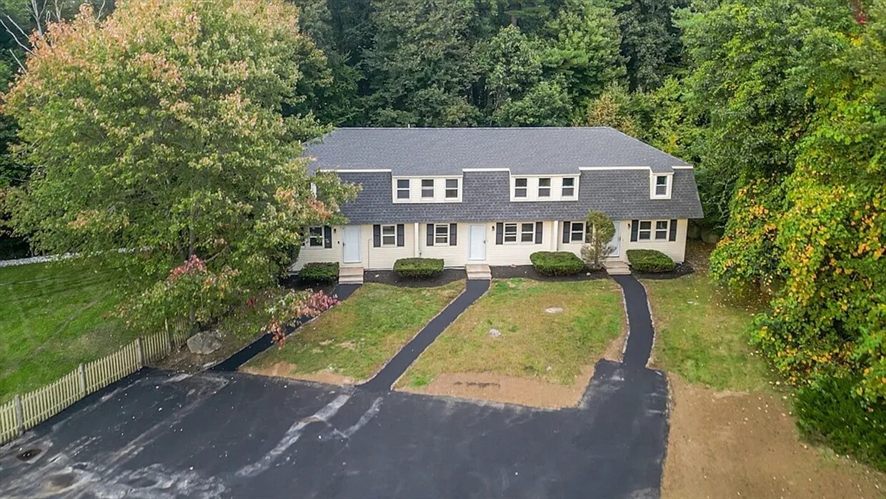Foto principal - Modern, Cozy 2BR Home with Basement & Park...