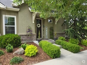 Building Photo - 4937 E Woodcarver Dr