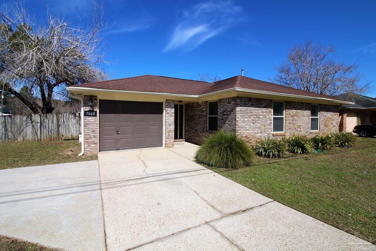 Foto principal - 7660 Old Hickory Dr