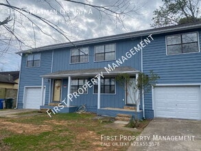 Building Photo - 1402 Stratman Cir